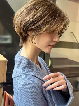 アリエッタ ギンザツー(ARIETTA GINZA2) 白髪ぼかし*20代30代40代に人気◆耳かけオトナショート/抜け感