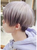 ダークアッシュグレージュカラー　グレージュブリーチデザイン