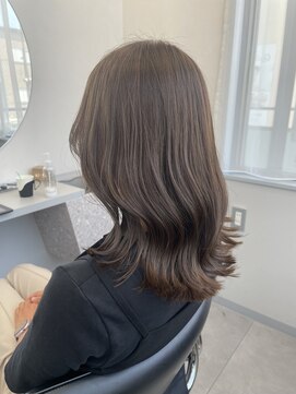 トッカ 茨木(tocca) 大人のための艶めくモカブラウン