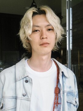 ボコカ(bococa) 【macana指名】ブリーチメンズセンターパートウルフ