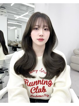アマトウキョウスマートサロン(AMA TOKYO×Smart Salon) 韓国ヘア　レイヤーカット　顔まわり