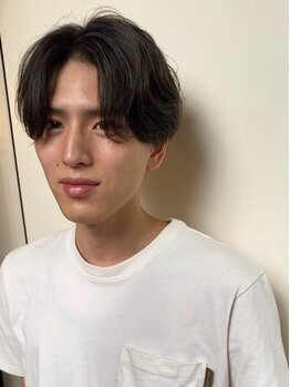 インヤン 下北沢(Yin Yang)の写真/生えクセ、髪質を見極めたカットでスタイリングしやすいヘアをご提案◎トレンドのメンズパーマもおまかせ!