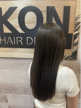 コン(KON) オリーブグレー/暗めカラー