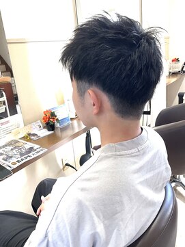 コアフィールフィス(COIFFURE fils) 【見附　今町】メンズアップバング　ツーブロック