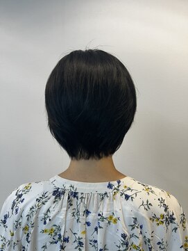 シーズンズ(SEASONS) まとまりショートボブ　　完成