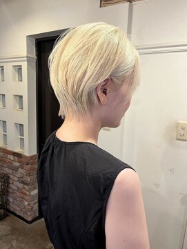 フリックヘアサロン 梅田茶屋町2号店(FLICK HAIR SALON) 小顔レイヤーカット/韓国ヘア/ショートヘア/ダブルカラー