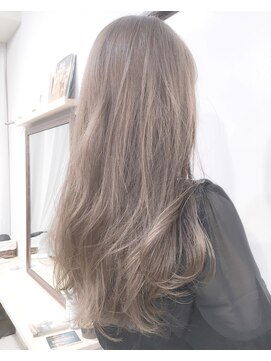 ヘアーアンドアトリエ マール(Hair&Atelier Marl) 【Marlアプリエ】ラベンダーアッシュのふんわりロング
