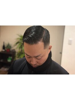 刈り上げや清潔感のあるショートスタイルがカッコイイ！！