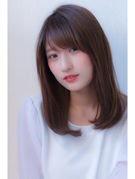 エルフォ(elfo) 【elfo】セミロング・ストレートでまとまりとツヤ効果UP