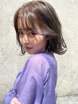 アトリエ フェム(atelier.fem) 柔らかい動きの外ハネウェーブボブ