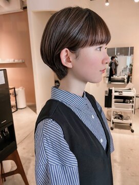 ヘアーエスクールシーユー 枚方T-SITE店(hair S.COEUR×Cu) 丸みが可愛いマッシュショート