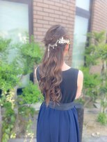 ヘア ショップキャリー&nbsp;フルールヘアで作る！ハーフアップアレンジ♪