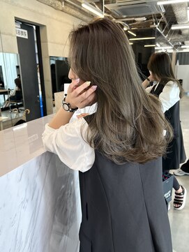 アリュウル 表参道(ALLURE) オリーブグレージュ美人レイヤーカット