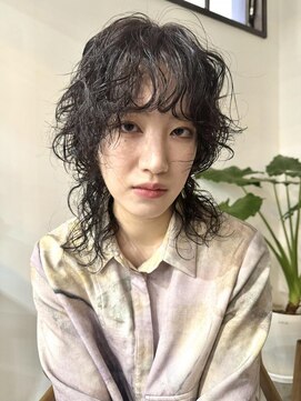 ナループロアオハナ(Nalu pu loa ohana) ウルフパーマ/くるくるパーマ/個性的/ウルフカット/