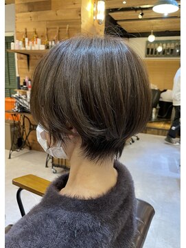 チリンバイロストシティー(Chillin by LOSTCITY) ショートボブショートカット　髪質改善ブリーチ