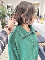 ステア ケース(stair case)&nbsp;大人外ハネショートウルフ顔まわりレイヤー