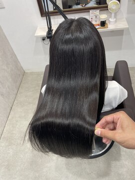 ラナ(Lana) 【Lana】美暗髪ブルーブラック 艶髪 髪質改善カラー