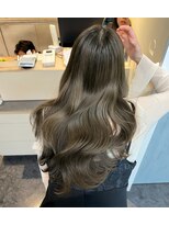 ジュイル ハラジュク(JEWIL HARAJUKU)&nbsp;ブリーチなしダブルカラーでつくるオリーブカラー