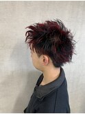 赤メッシュ　ワインレッド　ブリーチデザイン　刈り上げショート