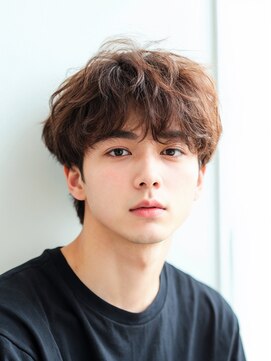 クラン 横浜(Clanc) サーフカール フェザーパーマ スパイキーショートブルーブラック