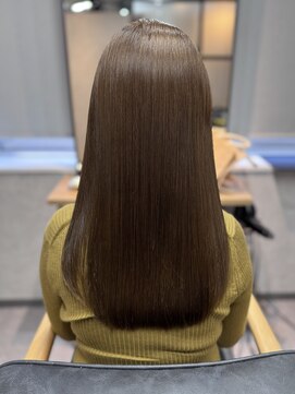 エミリー(Emily) 明るめカラー