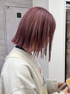エクラ バイ キョウト(eclat by kyoto) 切りっぱなしボブ/ハイトーンピンク/ケアブリーチ/二条美容室