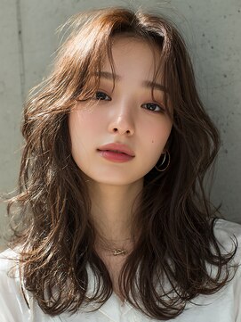 ロティー(loty) レイヤーカット センターパート オリーブベージュ 透明感 20代