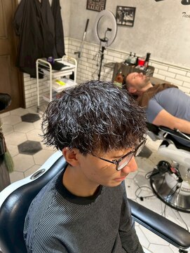 【BarBerBROS】ツイストスパイラル　マッシュ波巻きパーマ