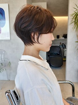 テン(Ten) ゆったり感のあるショート