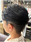【メンズ】刈り上げパーマで小顔見せ！再現性抜群の旬ショート
