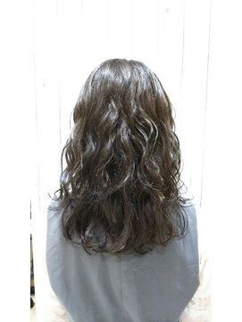 ソワン ドゥ ブレス エルネ 立花店(soin de brace elne) パーソナルカラー×グレージュ