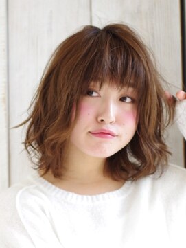 グットゥ ヘアアンドスペース(goutte hair&space) エアリーな空気感のミディアムボブスタイル