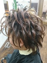 TTM ヘアーファクトリー(TTM hair factory) スジ盛りスタイル