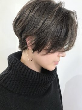 モリオ フロム ロンドン 成増店 【morio成増】大人可愛い ショートベージュマニッシュアッシュ