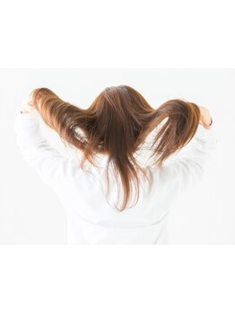大切なのはキレイが毎日続くこと…。大人女性の悩みに応えるカラー技術で、白髪があってもなりたいを実現♪