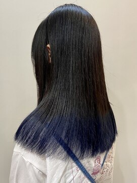 アクアオモテサンドウ(ACQUA omotesando) △ブリーチあり裾カラーグラデーションカラーブルーロングヘア