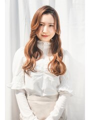 韓国風　ヨシンモリ　巻き髪　大人かわいい　