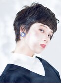 暗髪ショート