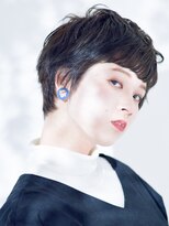 ヴェシ(vesi) 暗髪ショート