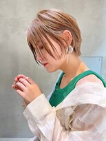 エース (ACE) ACE 横浜 耳掛けショートスタイル×透明感ベージュ