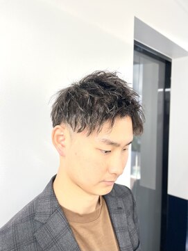 リバティシェアバーバー 銀座(LIBERTY SHARE BARBER) ツイストスパイラルパーマ〈銀座〉理容室