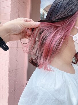 イルウィ(irwi) 【トレンド】ピンクベージュインナーカラー　ミディアムボブ