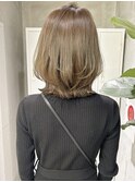 ゆるふわミディアムヘア レイヤーカット レイヤーボブ くびれ