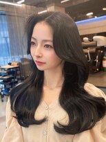 アリュウル 表参道 青山(Allure) 韓国trend hair ブルーブラック レイヤーカット 顔まわりカット