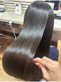 酸性ストレートで艶髪ヘアに