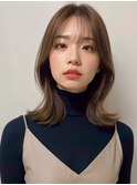 センターパート/韓国風ヘア/顔周りレイヤー/くびれシルエット