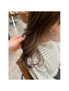 オレロ 国立(olelo) 暗めカラー/グランマッシュ/デザインカラー/フェザーパーマ/国立