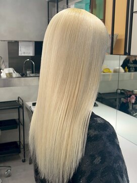 ベレーザ 渋谷(BELEZA) 13666ブリーチ&ダブルカラー韓国レイヤーホワイトブロンド