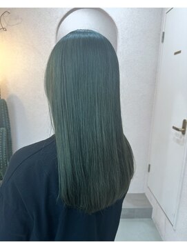 トリコ アヴェダ ららテラス北綾瀬(tricot AVEDA) ダブルカラー/ブリーチ/エメラルドグリーン