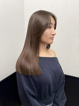 ラグナ(LAGUNA) ナチュラルグレージュ/ブリーチなしダブルカラー/顔周りレイヤー